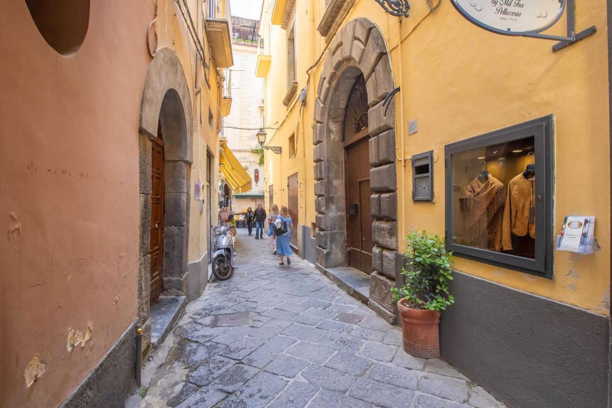 Cosy House Under The Arches In Sorrento Old Town Apartment Bagian luar foto