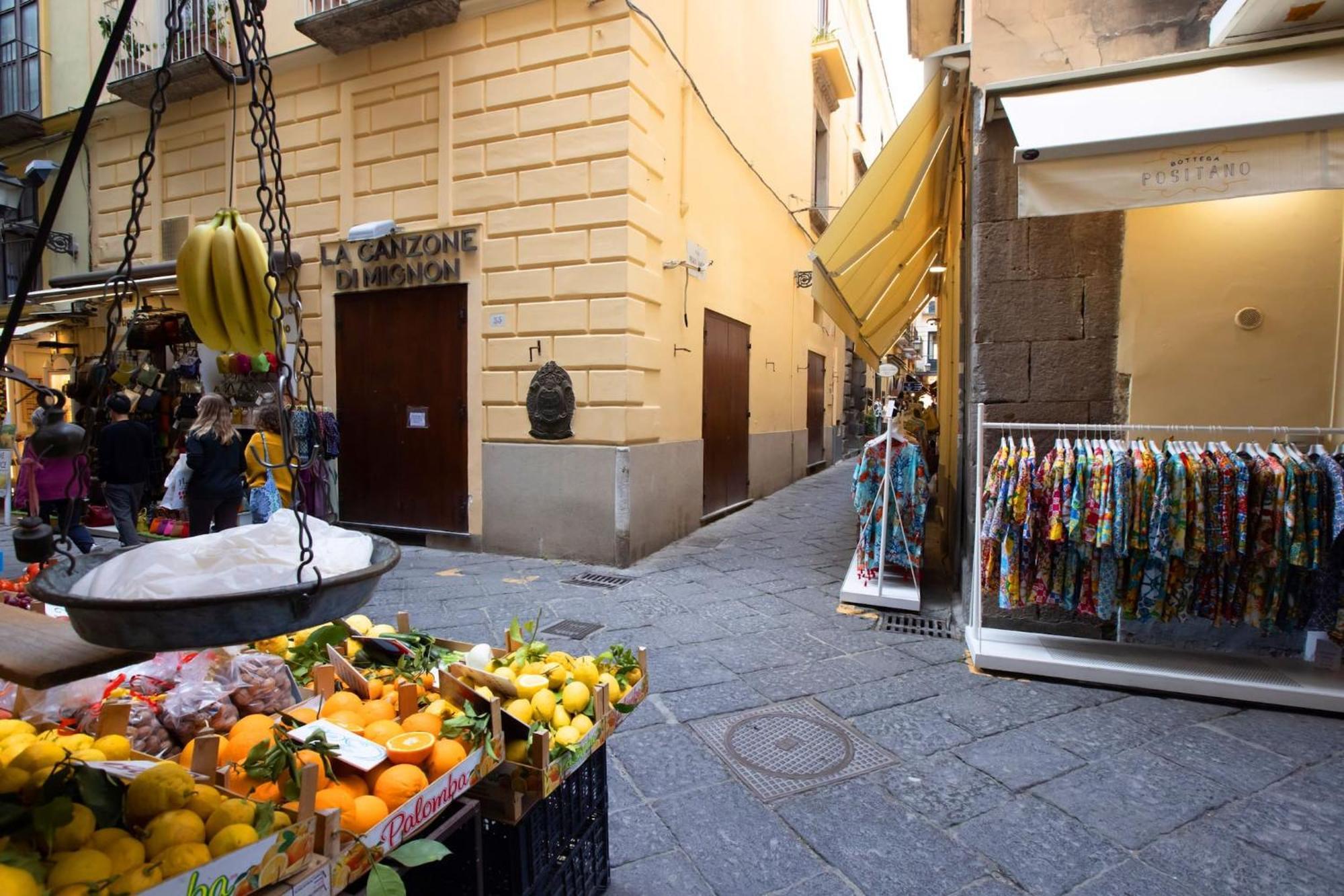 Cosy House Under The Arches In Sorrento Old Town Apartment Bagian luar foto