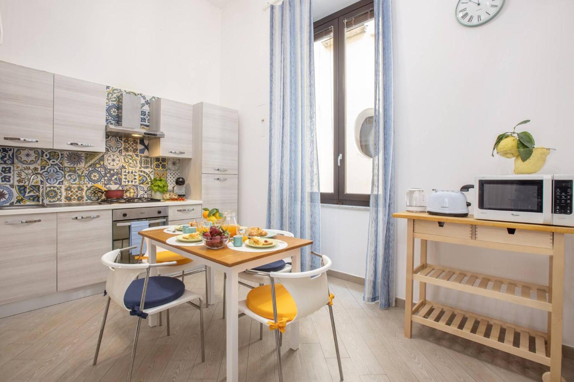 Cosy House Under The Arches In Sorrento Old Town Apartment Bagian luar foto